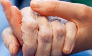 Proč starší lidé odmítají péči?